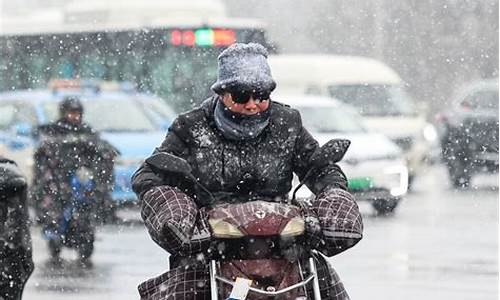 感概下雪的句子_怎么感慨降雪天气