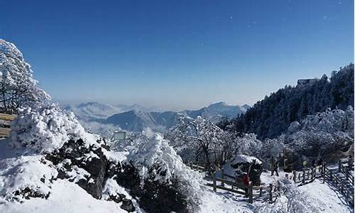 西岭雪山天气热文案_西岭雪山发朋友圈说说