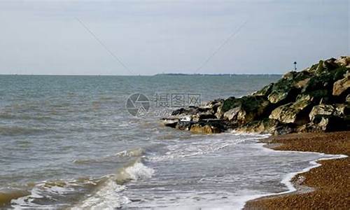 海边哪个季节去好_海边哪天天气好些